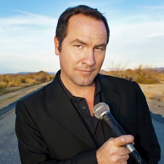 TOM RHODES performing live English stand-up comedy at Kyoto Comedy in Pontocho, Kyoto